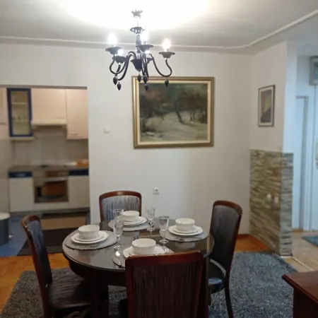 Central Residence Banja Luka Spacious Apartment With Private Parking Banja Luka